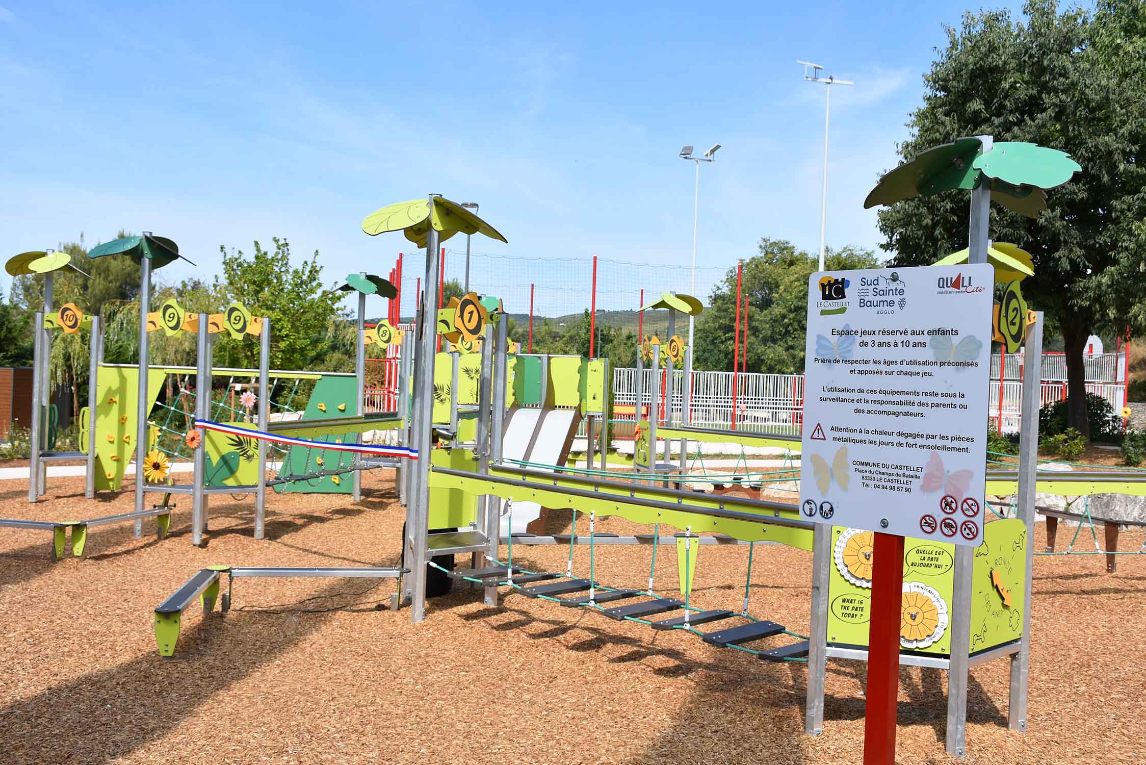 inauguration de l'aire de jeux de Sainte-Anne du Castellet