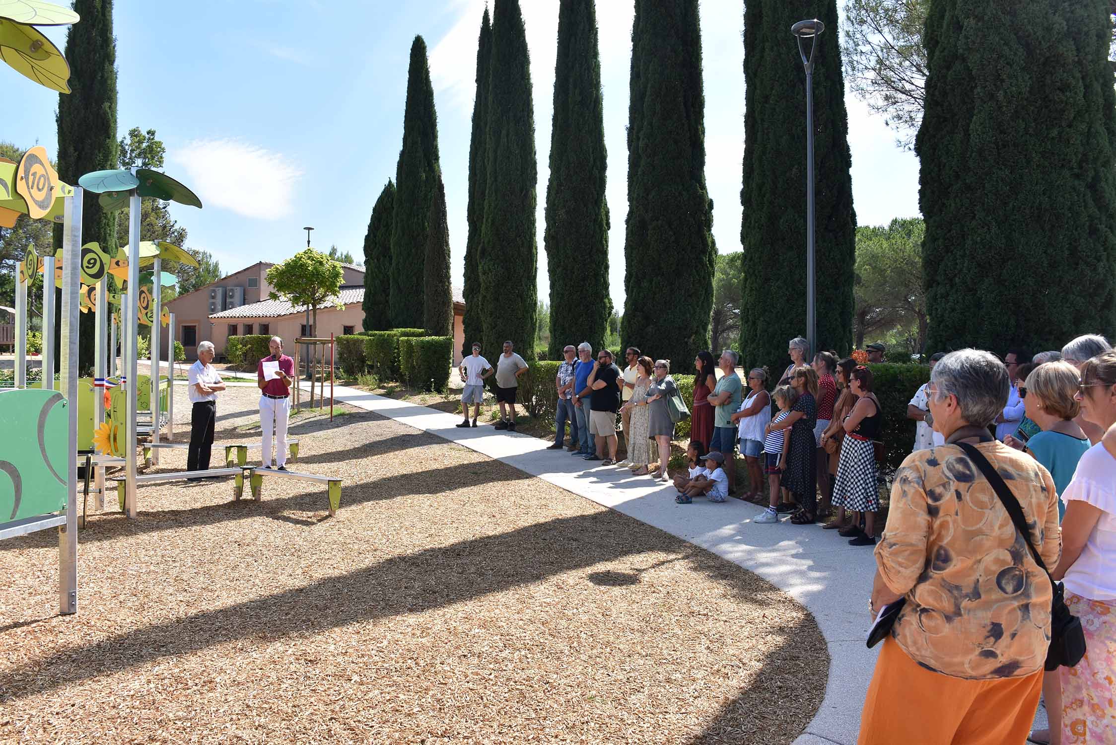 inauguration de l'aire de jeux de Sainte-Anne du Castellet
